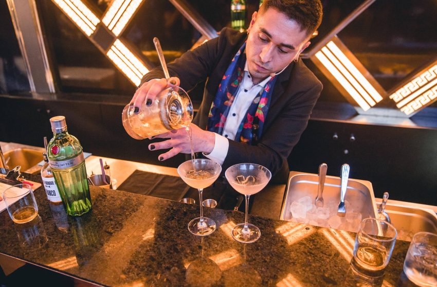  Descubre quién es el bartender del año en Chile y cómo buscará consagrarse como el mejor del mundo en el World Class Sao Paulo 2023