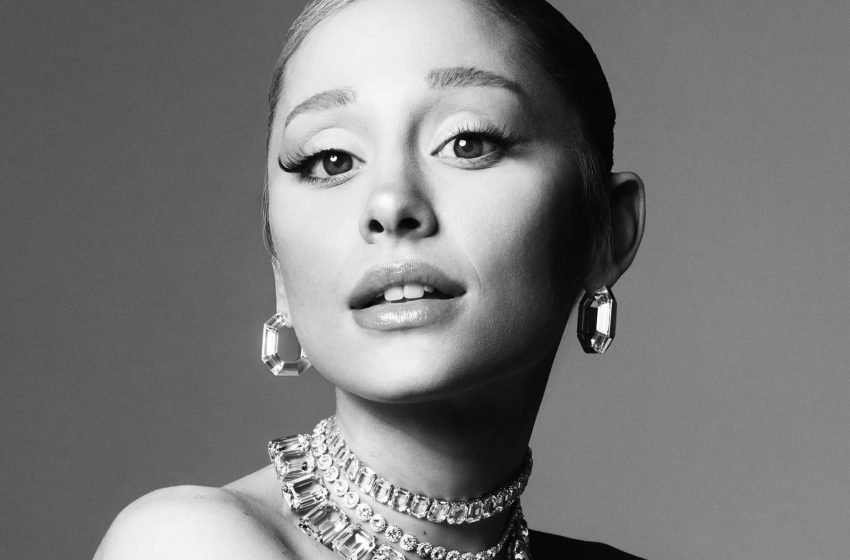  Swarovski anuncia a Ariana Grande como embajadora de la marca