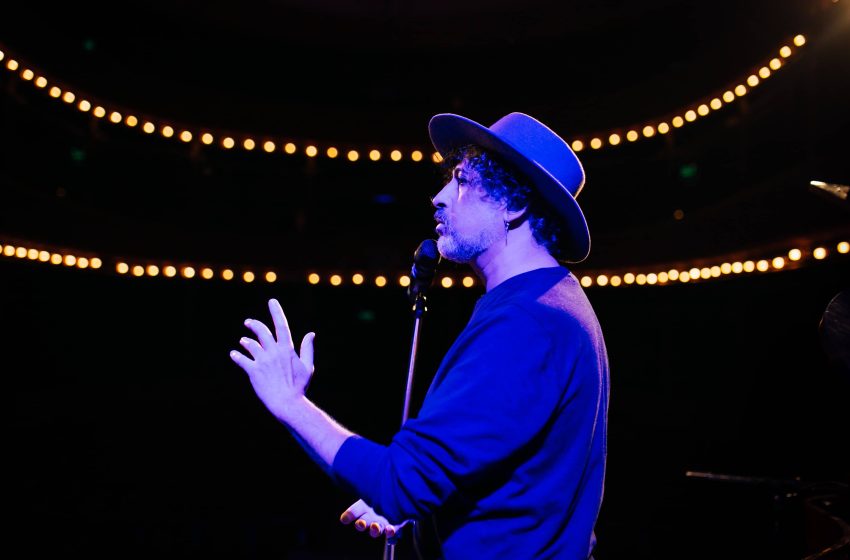  Manuel García anuncia íntimo concierto en Santiago en la previa de su presentación en Lollapalooza Chile 2026
