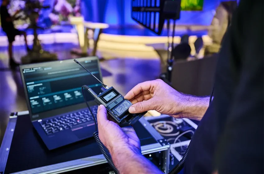  Sennheiser presentó Spectera, el primer ecosistema inalámbrico y digital-bidireccional de banda ancha del mundo