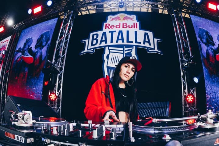  DJ Atenea celebrará dos décadas de trayectoria en el 20° aniversario de Red Bull Batalla
