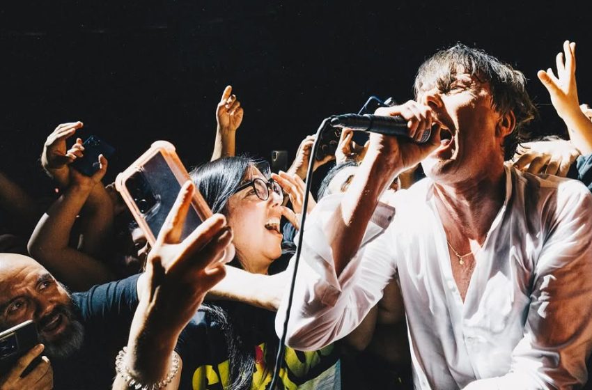  Suede en Movistar Arena: Una noche electrizante con los pioneros del britpop