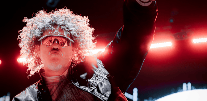  Entre gorras rojas y mosh pits, Limp Bizkit lideró el último gran golpe del año en Loserville