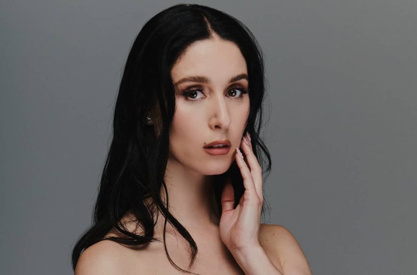  Francisca Valenzuela agota las entradas de su «Maldita  Tour»