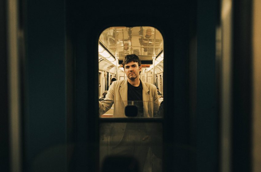  Benjamín Walker estrena «presente: En Vivo», su primer álbum en directo